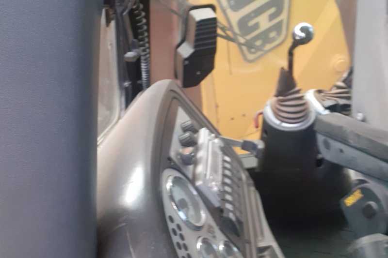 OmecoHub - Immagine JCB 3CX 